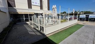 Local comercial en alquiler en Monteclaro en Pozuelo de Alarcón