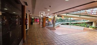 Local comercial en alquiler en Monteclaro en Pozuelo de Alarcón