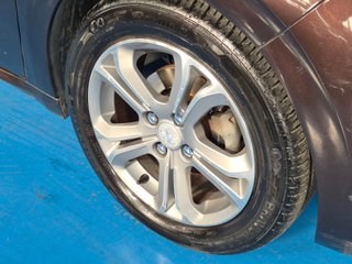 Peugeot 208 5P ALLURE 1.4 HDi 68