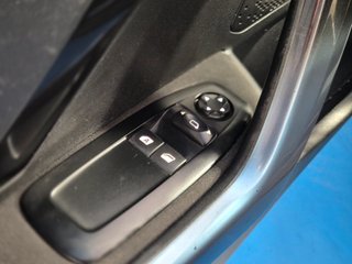 Peugeot 208 5P ALLURE 1.4 HDi 68