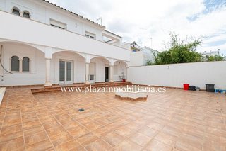 Chalet en venta en Lucena