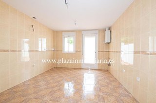 Chalet en venta en Lucena