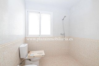Chalet en venta en Lucena