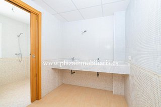 Chalet en venta en Lucena