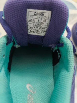 Zapatillas Asics moradas talla 35