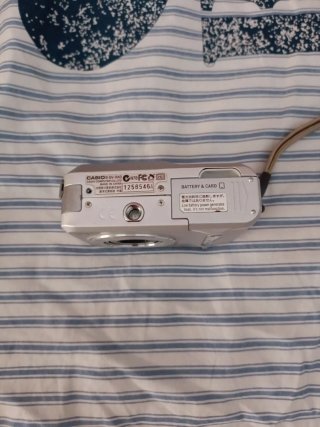 Cámara Casio QV-R40 Plata