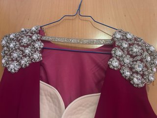 Vestido de fiesta color buganvilla