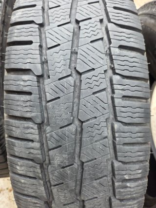 3 Neumáticos 225/75R16C Agilis Alpin MICHELIN