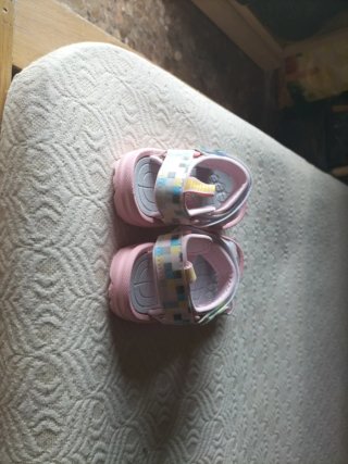 Sandalias deportivas para niña talla 26/27
