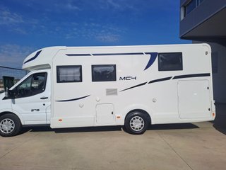 Autocaravana perfilada camas gemelas McLouis MC4