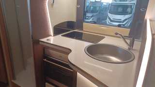 Autocaravana perfilada camas gemelas McLouis MC4