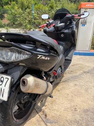 Yamaha TMAX 500 Maxi Scooter Negra/Roja