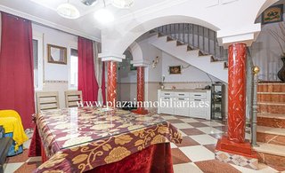 Casa en venta en Lucena