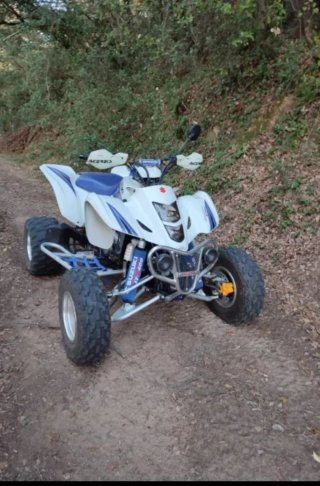 Suzuki LTZ 400 en perfecto estado