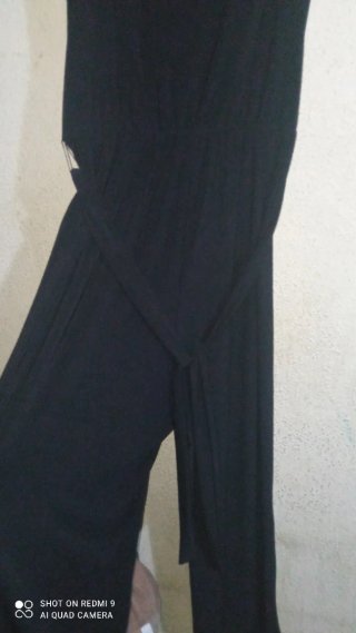 Mono largo negro mujer