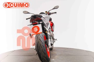 APRILIA TUONO 660