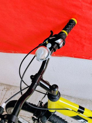 Bicicleta B-PRO  rueda 20 de  aluminio