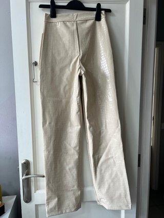 Conjunto de top y pantalon Beige Cocodrilo
