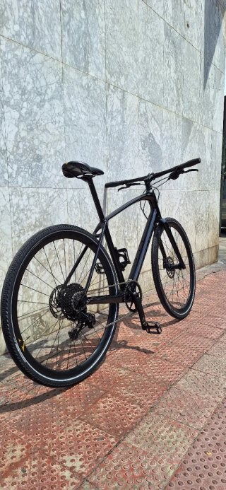 Bicicleta Specialized gravel  Negra,