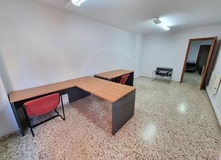 Local comercial en venta en Crevillent