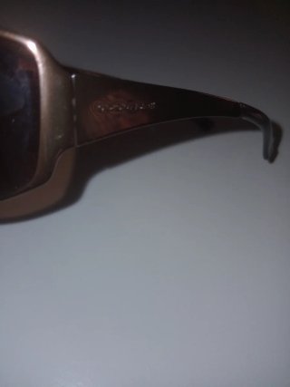 Gafas de sol marrones y grises