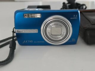 Cámara Olympus µ 740 7.1MP + Cargador + Funda