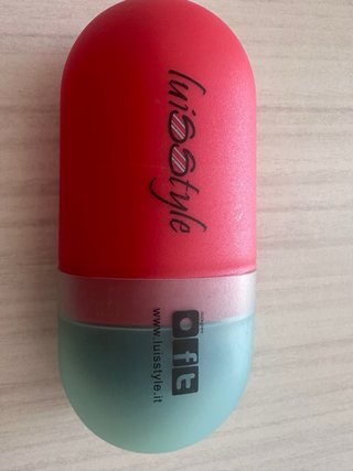 Occhiali da sole blu rotondi