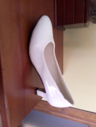Zapato charol blanco