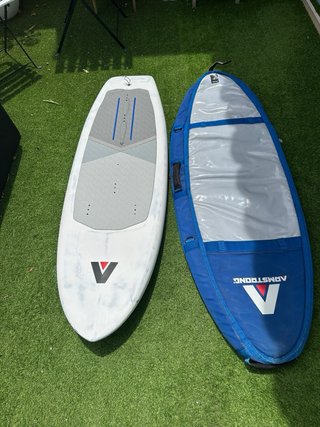 Tabla Foil Prototipo Armstrong Parawing y su funda