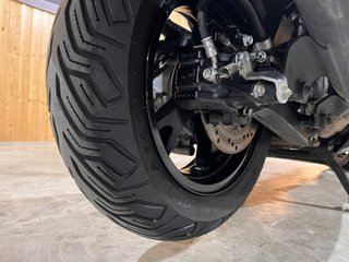 Suzuki Burgman 400 ABS