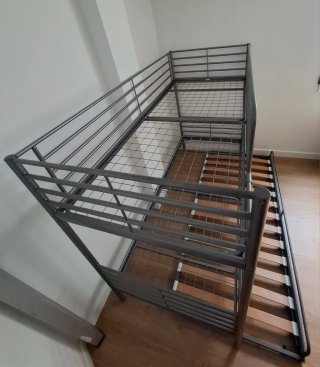 Litera IKEA SVARTA + Cama Supletoria