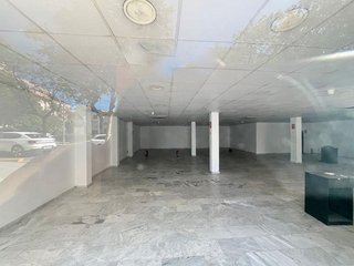 Local comercial en venta en Centro Urbano en Estepona