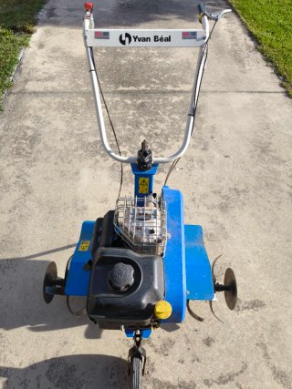 Motoazada Yvan Béal VB 50