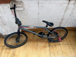 Bicicleta BMX