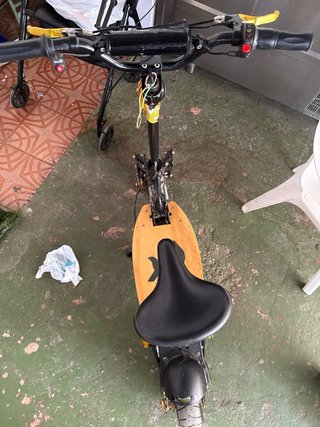 Patin eléctrico con asiento marca urbanfox