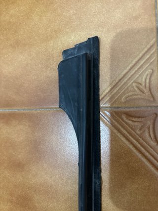 Goma embellecedor BMW E60