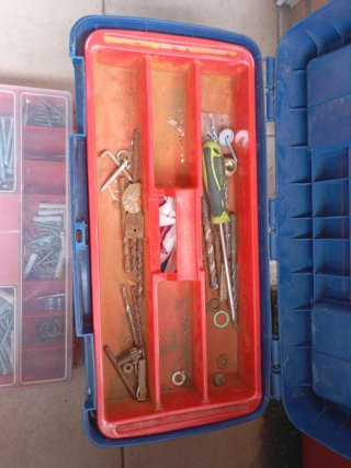 Caja de herramientas TAYG azul y gris