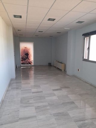 Edificio en alquiler en Gelves