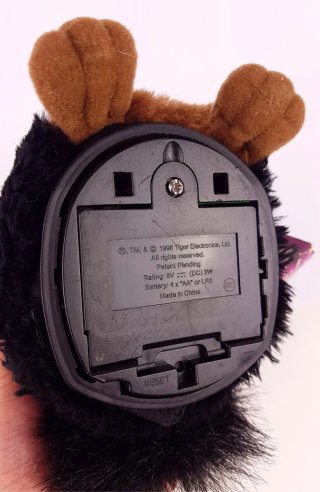 Furby ESPAÑOL Gorilla 1998 antiguo con etiqueta