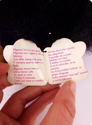 Furby ESPAÑOL Gorilla 1998 antiguo con etiqueta