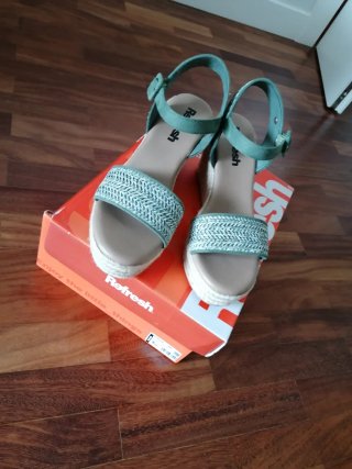 Sandalias Refresh cuña esparto verde/beige T38