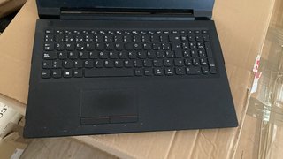 2 Portátiles Lenovo V110 15.6