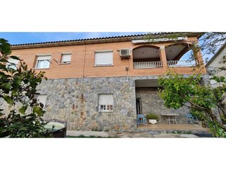 Casa en venta en Roca del Vallès, la