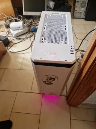 Torre i5-7400 8GB DDR4 128GB SSD 1TB HDD