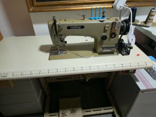 Máquina de coser industrial Brother