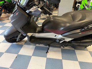 YAMAHA  XMAX 125 BLACK