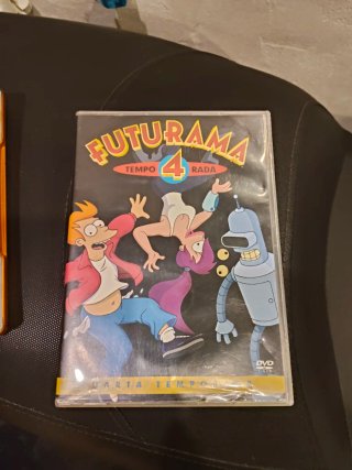 Colección DVD y Libro Buscando a Nemo + Futurama T