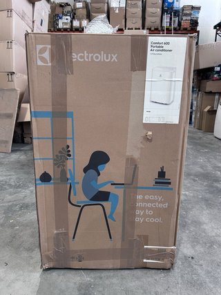 Aire Acondicionado Portátil Electrolux EXP26U339AW