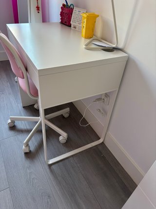 Mesa estudio blanca con cajón