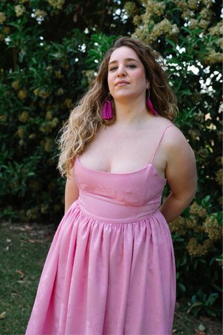 Vestido amarillo y rosa de fiesta